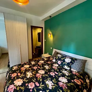  Homestay Airport Deluxe: Self-service Comfort Near Terminals Malta